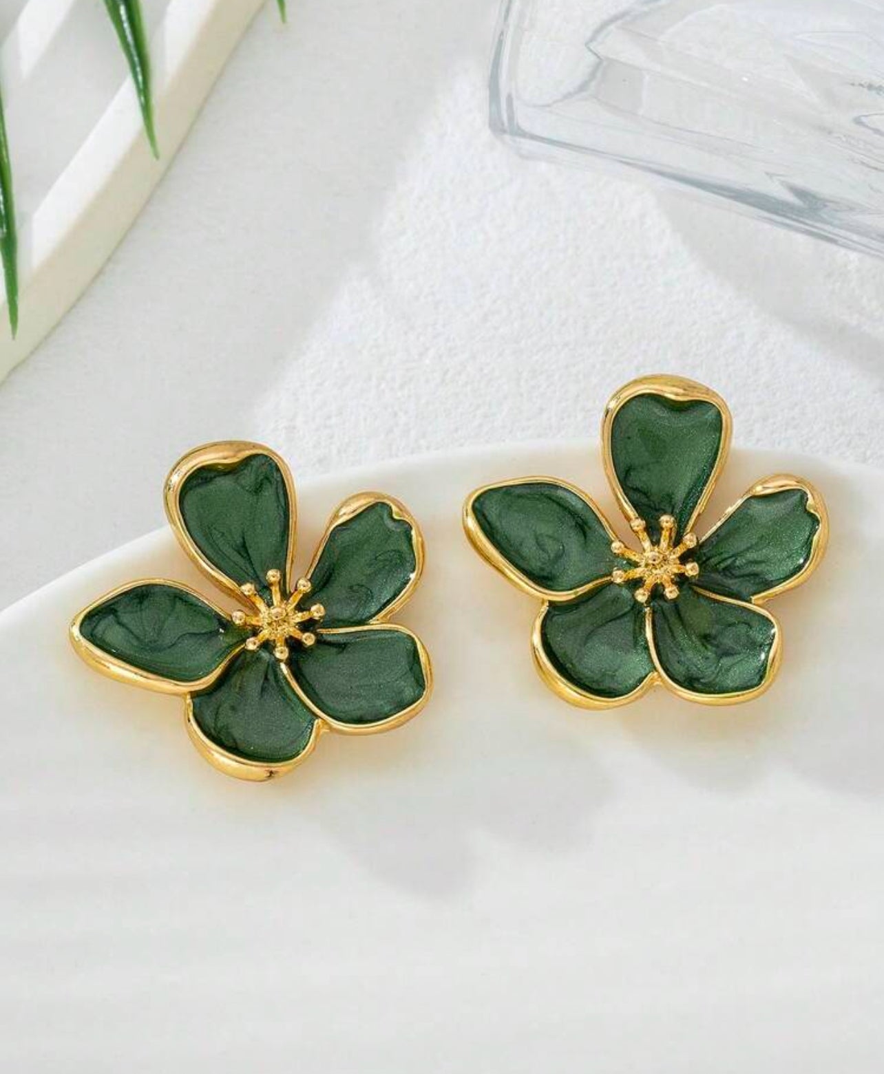 Cute green flower earrings